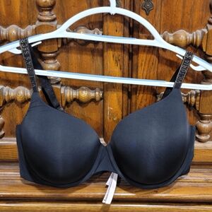 Victoria's Secret Elegant Black Bra